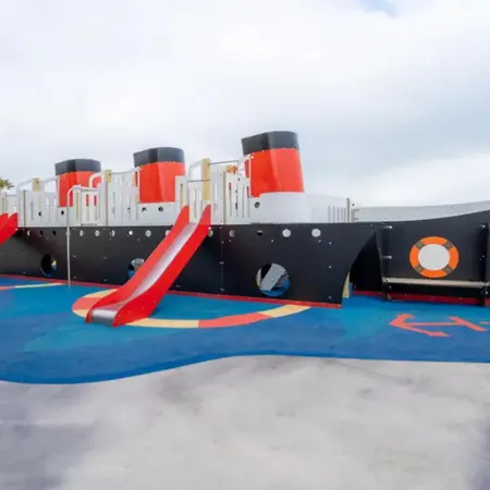 Avec Parking, - Fr-1-748-2