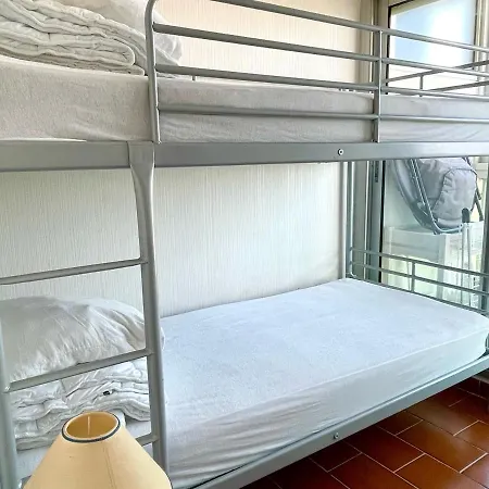 Apartment Avec Parking, - Fr-1-748-2